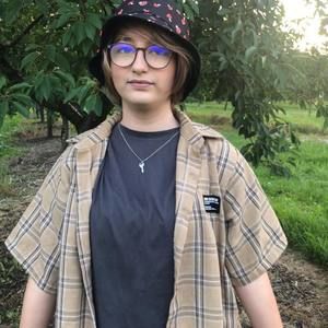 Meet your Posher, Madelon